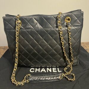 Vintage 1997-1999 Chanel Lambskin shoulder bag